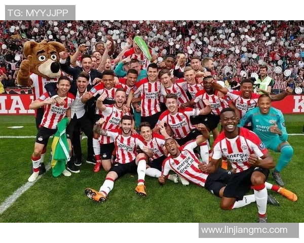 埃因霍温青年队迎战特温特展现青春激情与足球魅力